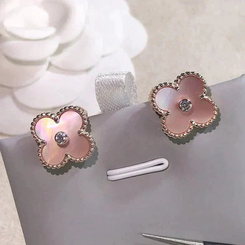 [Moco]CLOVER MEDIUM 1 MOTIFS  PINK MOP DIAMOND EARRINGS