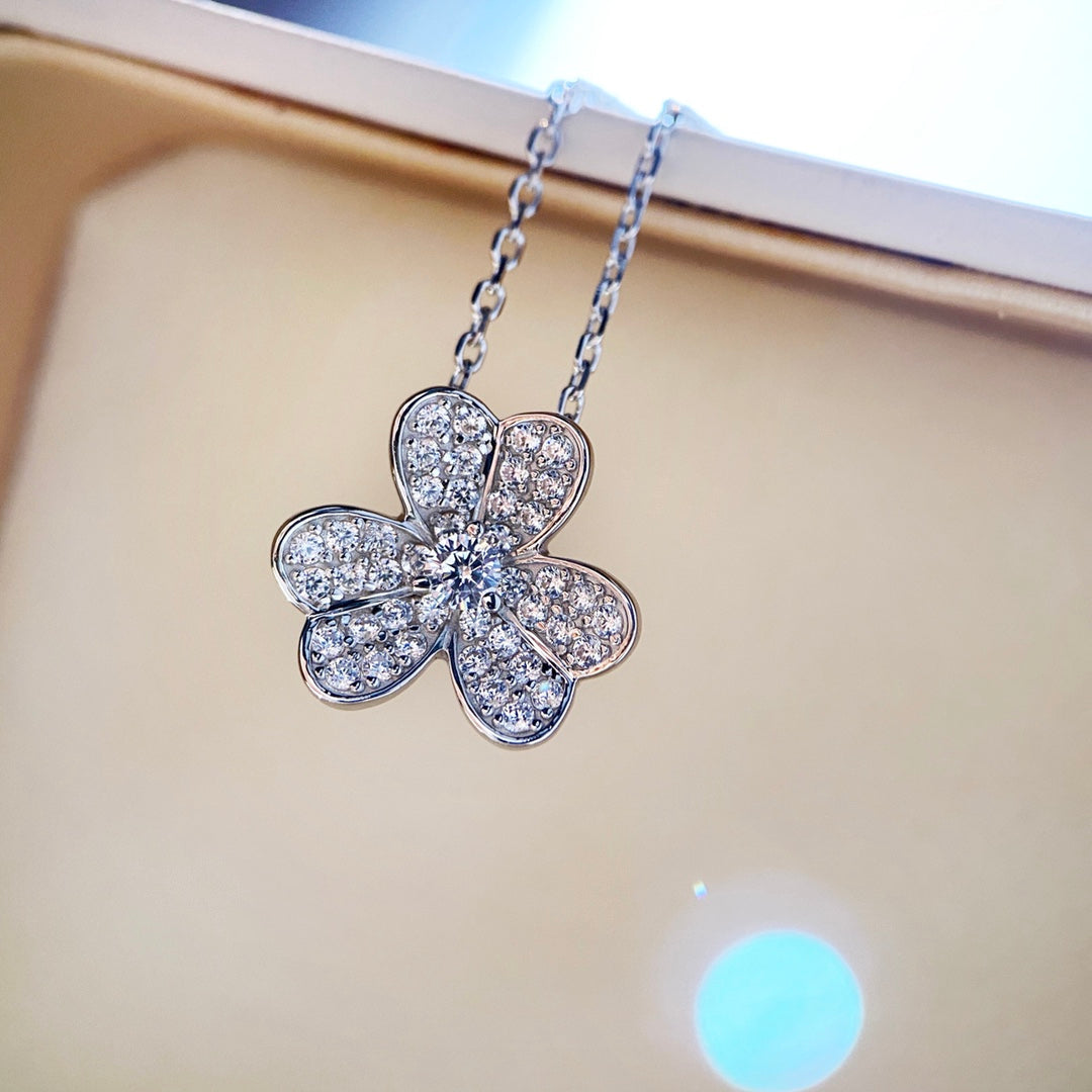 [Moco]CLOVER DIAMOND NECKLACE SILVER