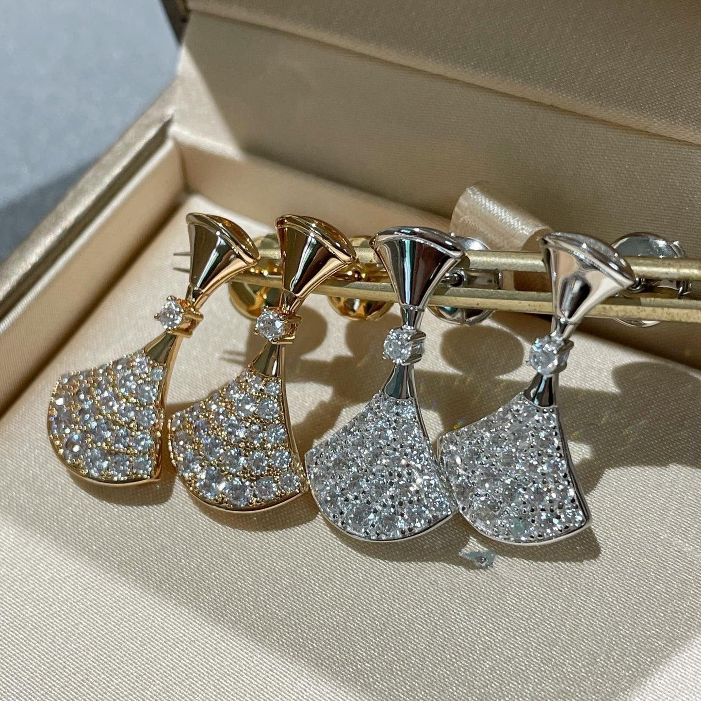 [Moco]DREAM EARRINGS DIAMOND