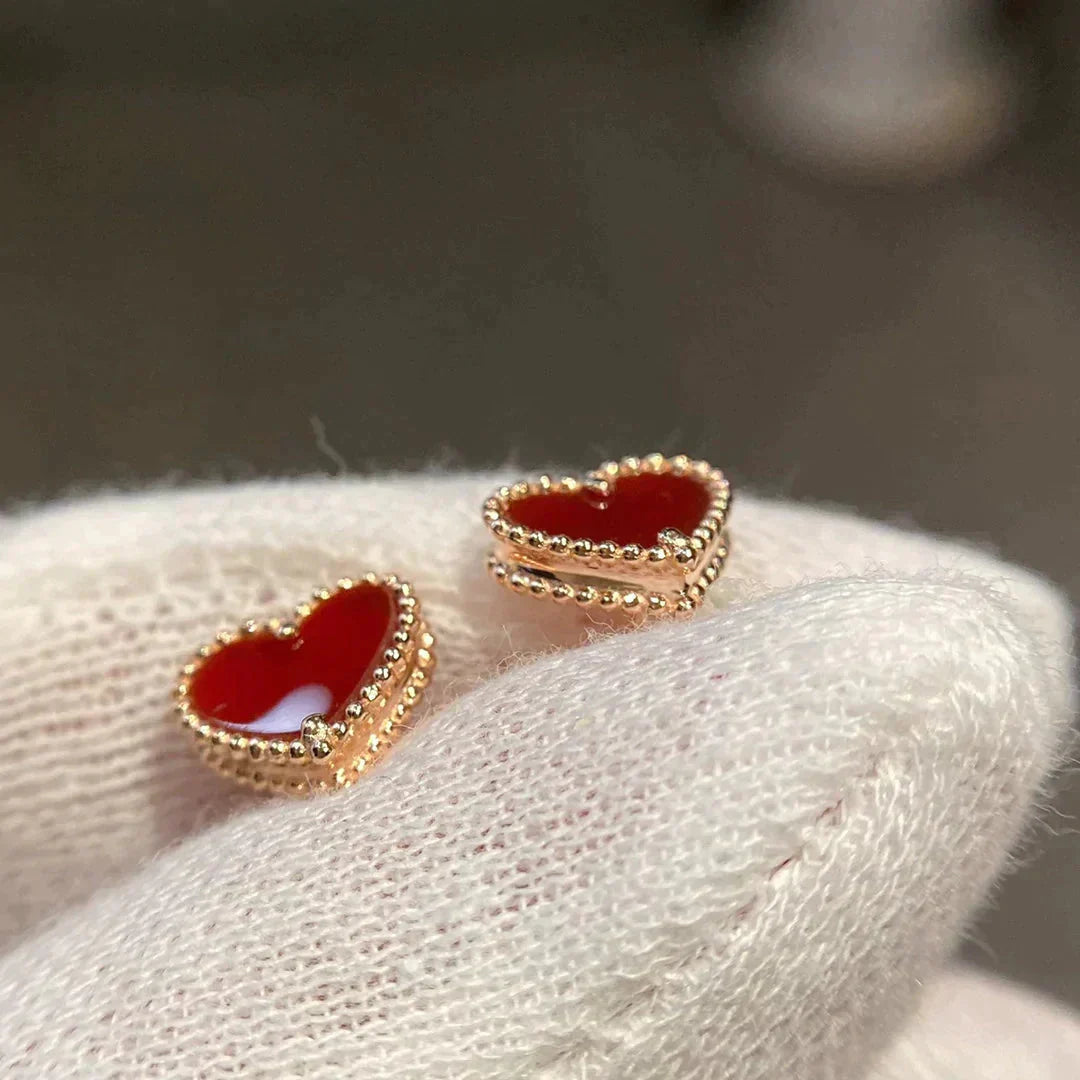 [Moco]HEART CARNELIAN STUD EARRINGS