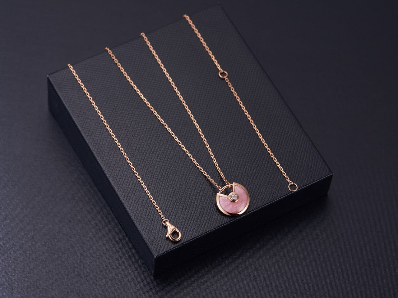 [Moco]AMULETTE ROSE GOLD PINK MOP NECKLACE