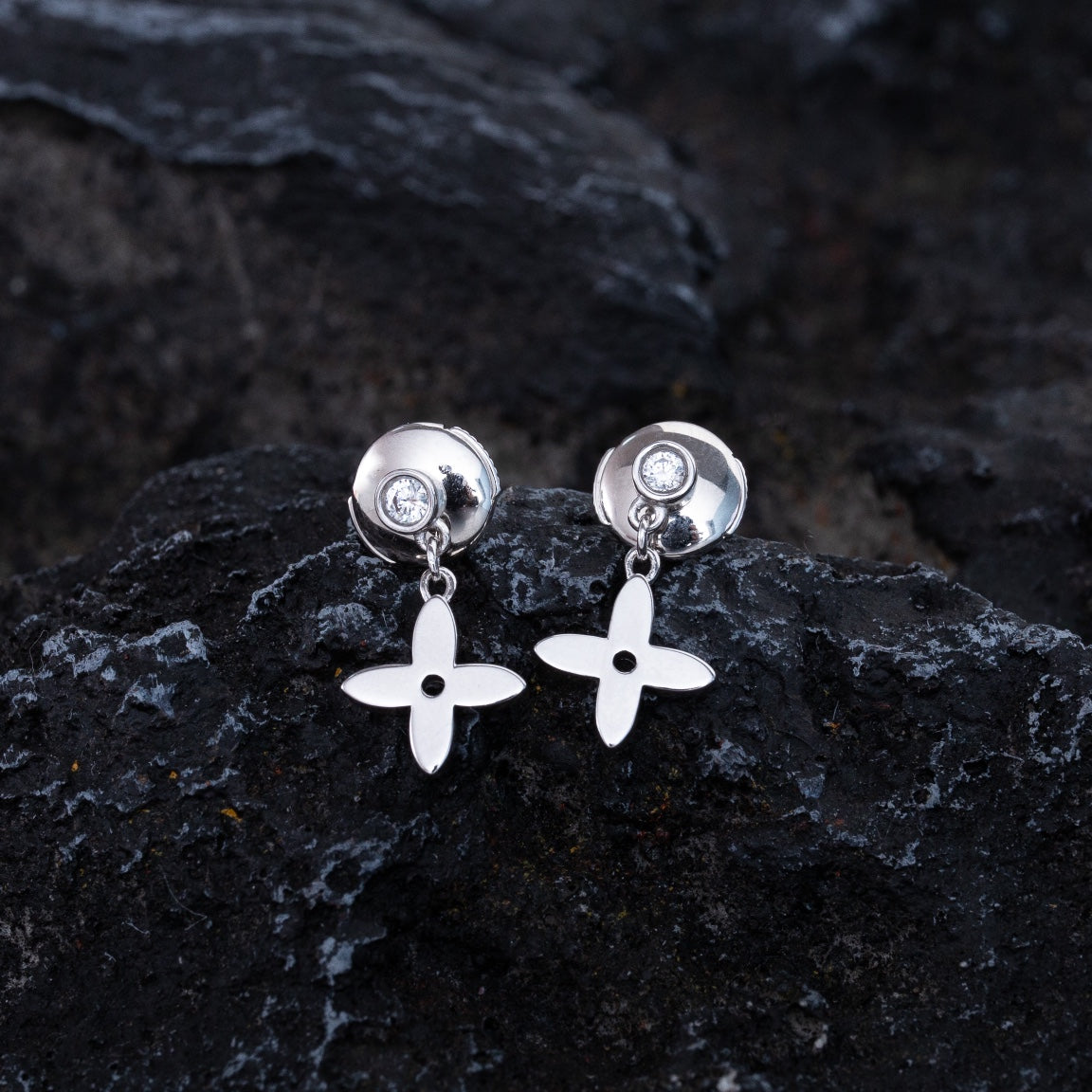 [Moco]VIDYLLE SILVER DIAMOND MINI DROP EARRINGS