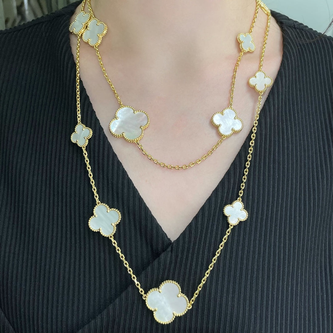 [Moco]CLOVER 16 MOTIF WHITE MOP GOLD NECKLACE