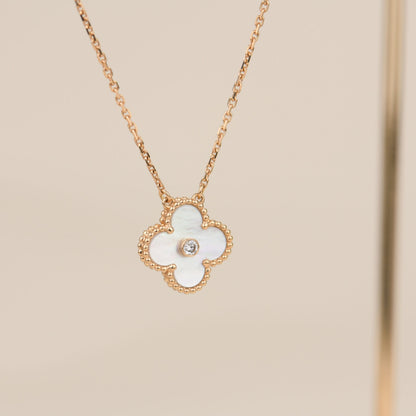 [Moco]CLOVER 15MM DIAMOND WHITE FRITILLARIA NECKLACE