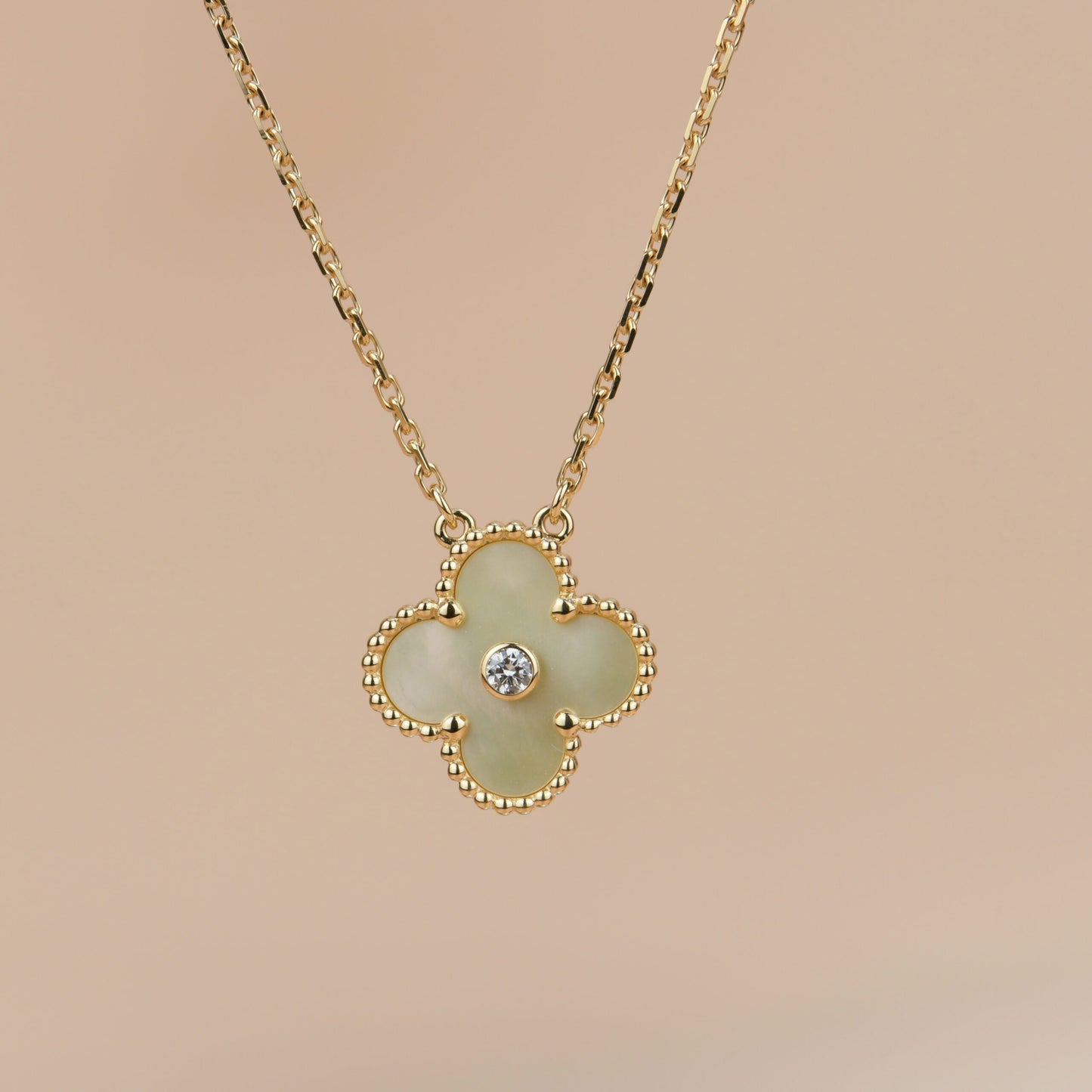 [Moco]CLOVER 15MM DIAMOND GOLD MOTHER OF PEARL NECKLACE