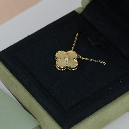 [Moco]CLOVER 15MM DIAMOND GOLD MOTHER OF PEARL NECKLACE