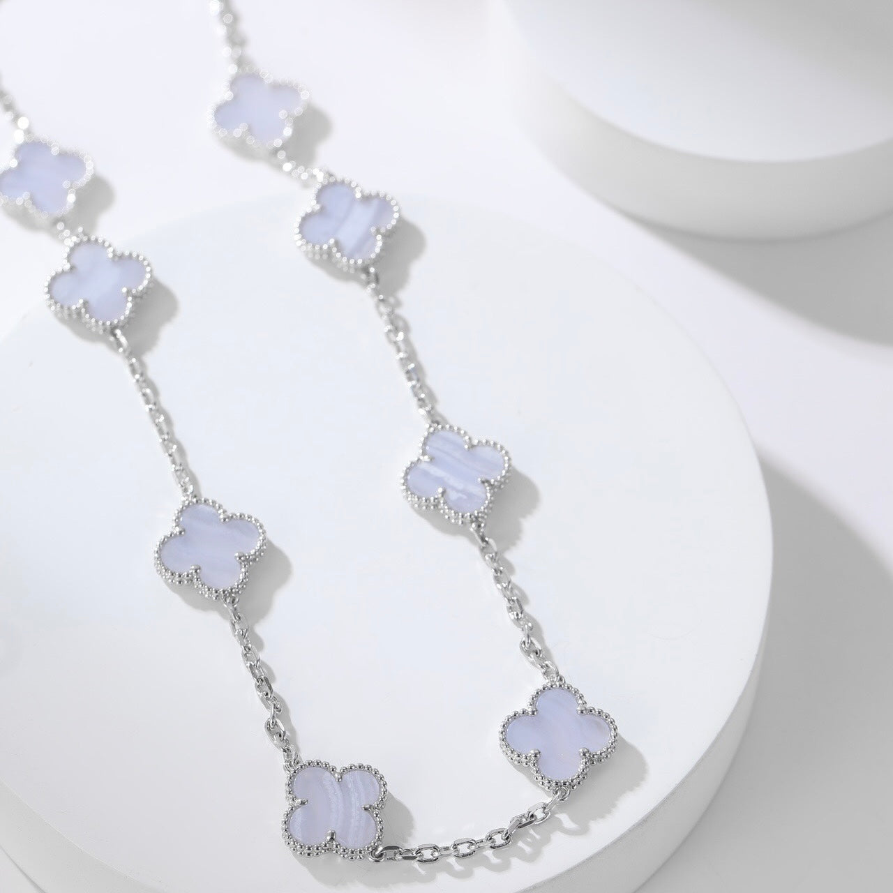 [ROYAL]CLOVERS THE  10-MOTIFS PURPLE CHALCEDONY NECKLACE