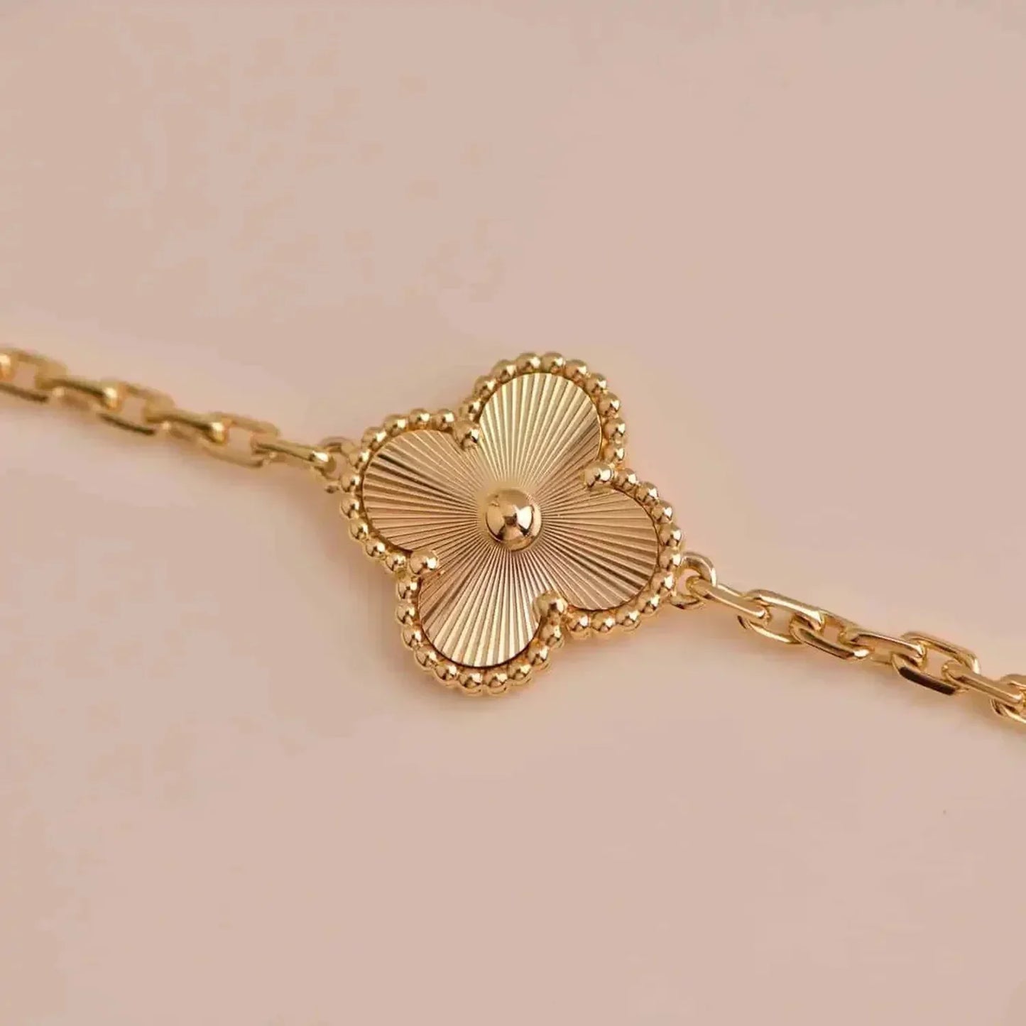 [Moco]CLOVER 5 FLOWERS LASER BRACELET