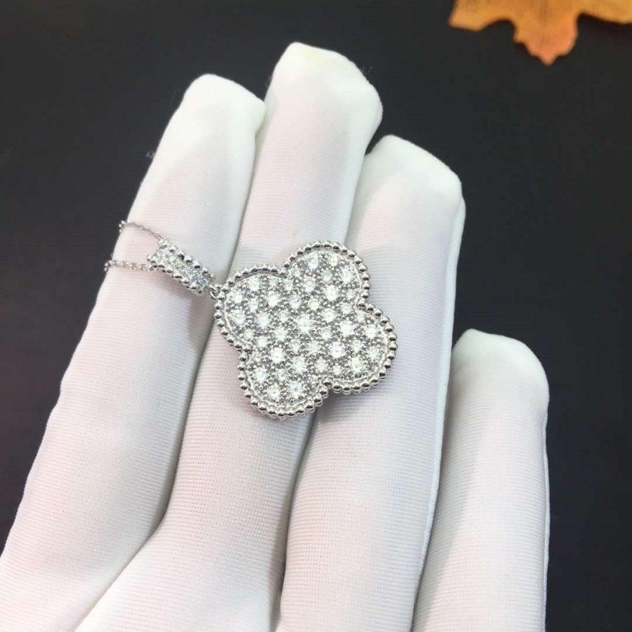 [Moco]CLOVER 25MM SILVER FULL DIAMOND BIG CLOVER NECKLACE